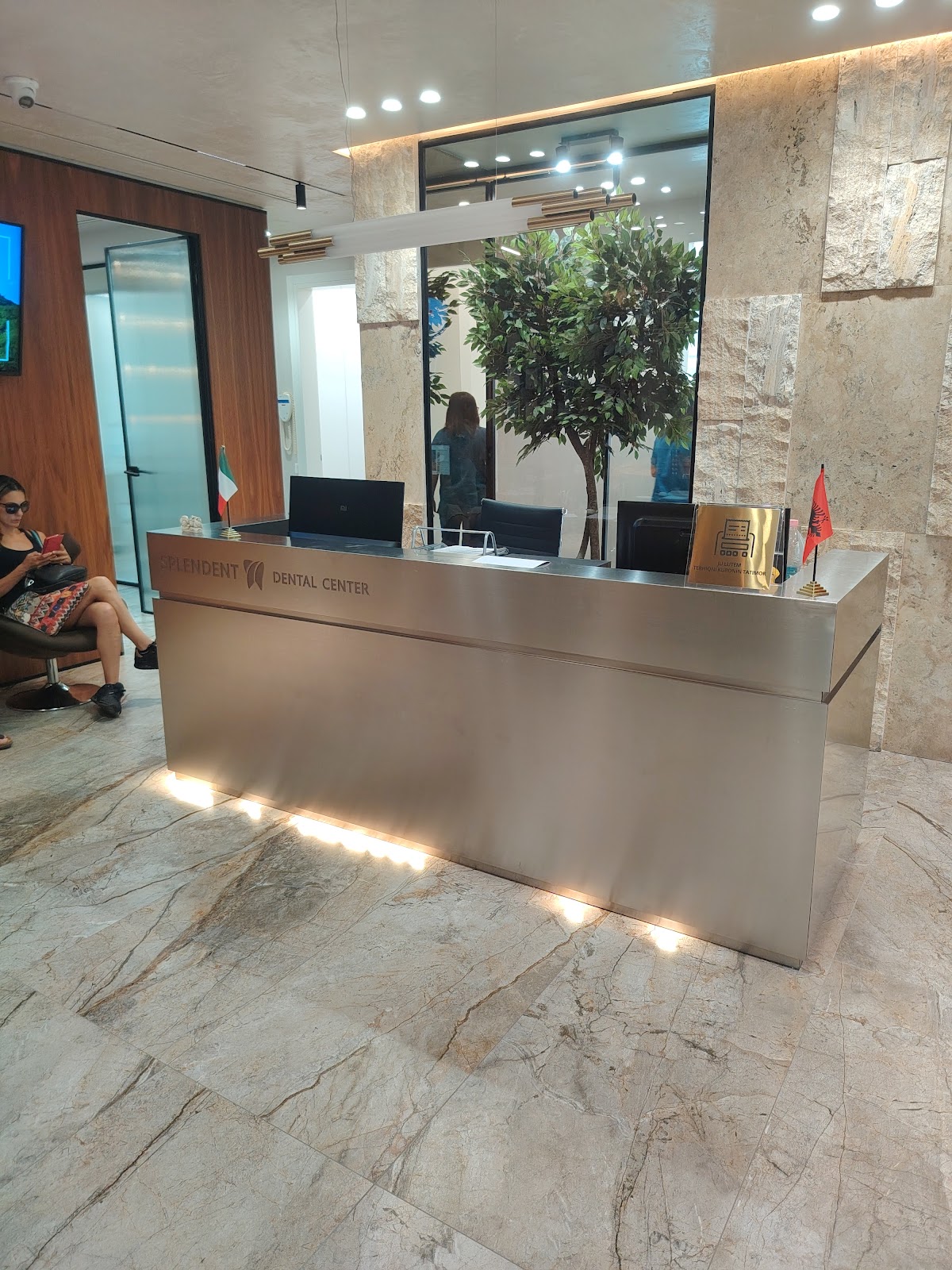 Splendent Dental Center