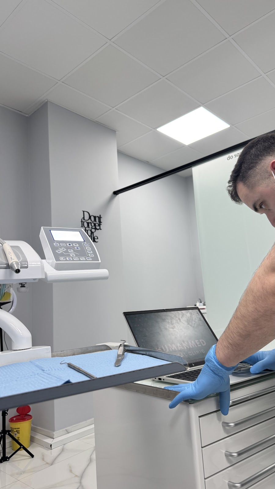 Dental Clinic HUMANMED by Dr. Loris Krrashi