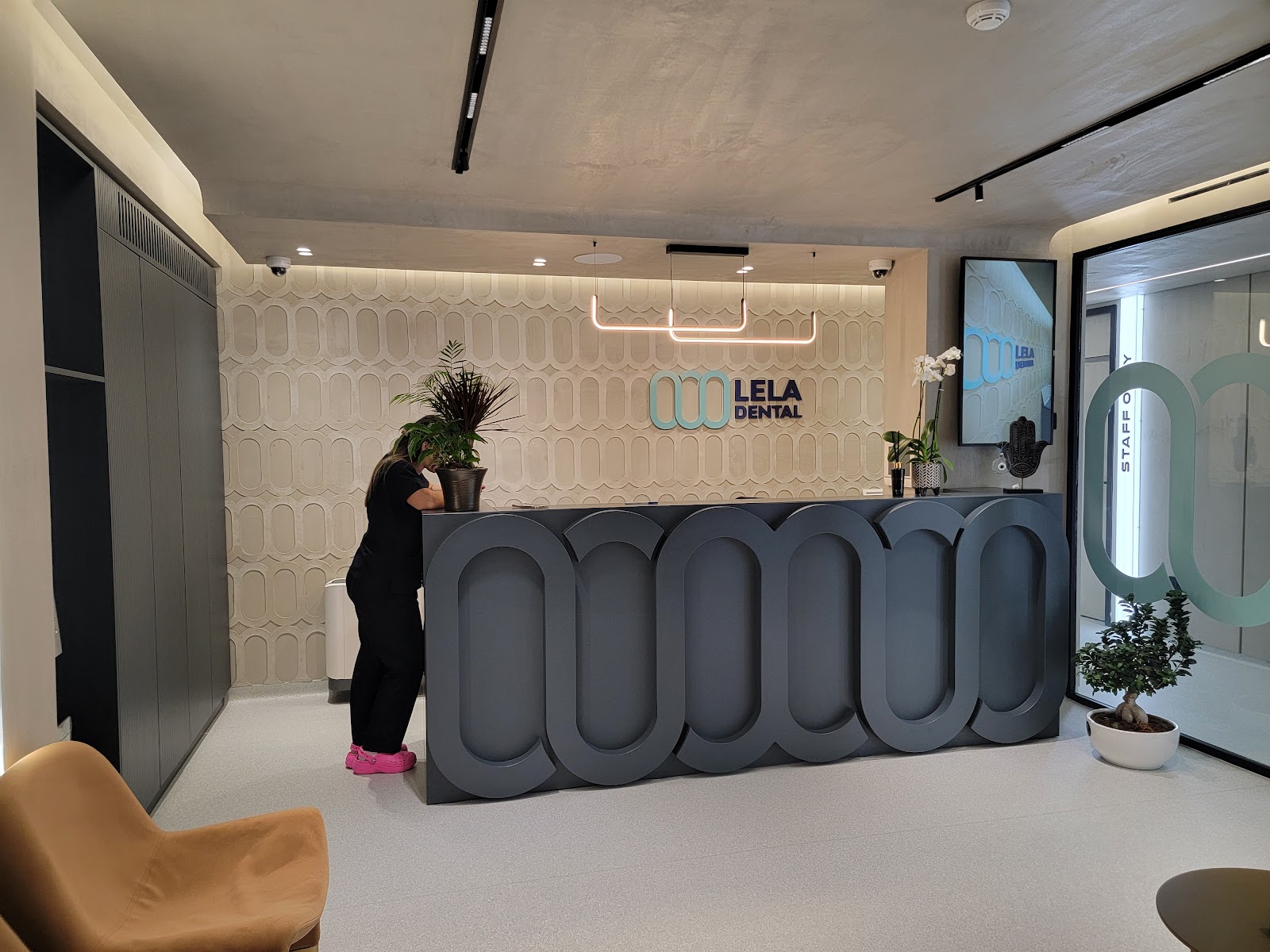 "LELA DENTAL" Dr.Shk.Fatmir Lela