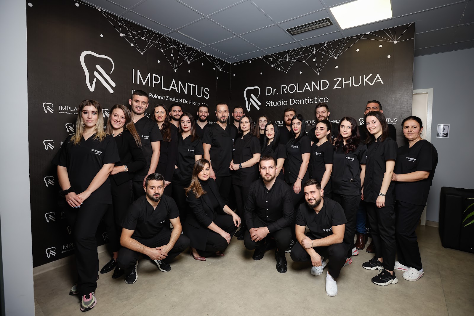 Dr. Roland Zhuka | Dentisti in Albania