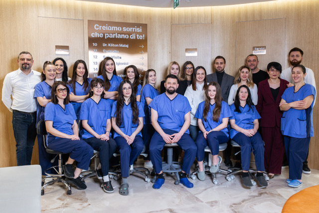 Platinum Dental Clinic - Dentisti in Albania