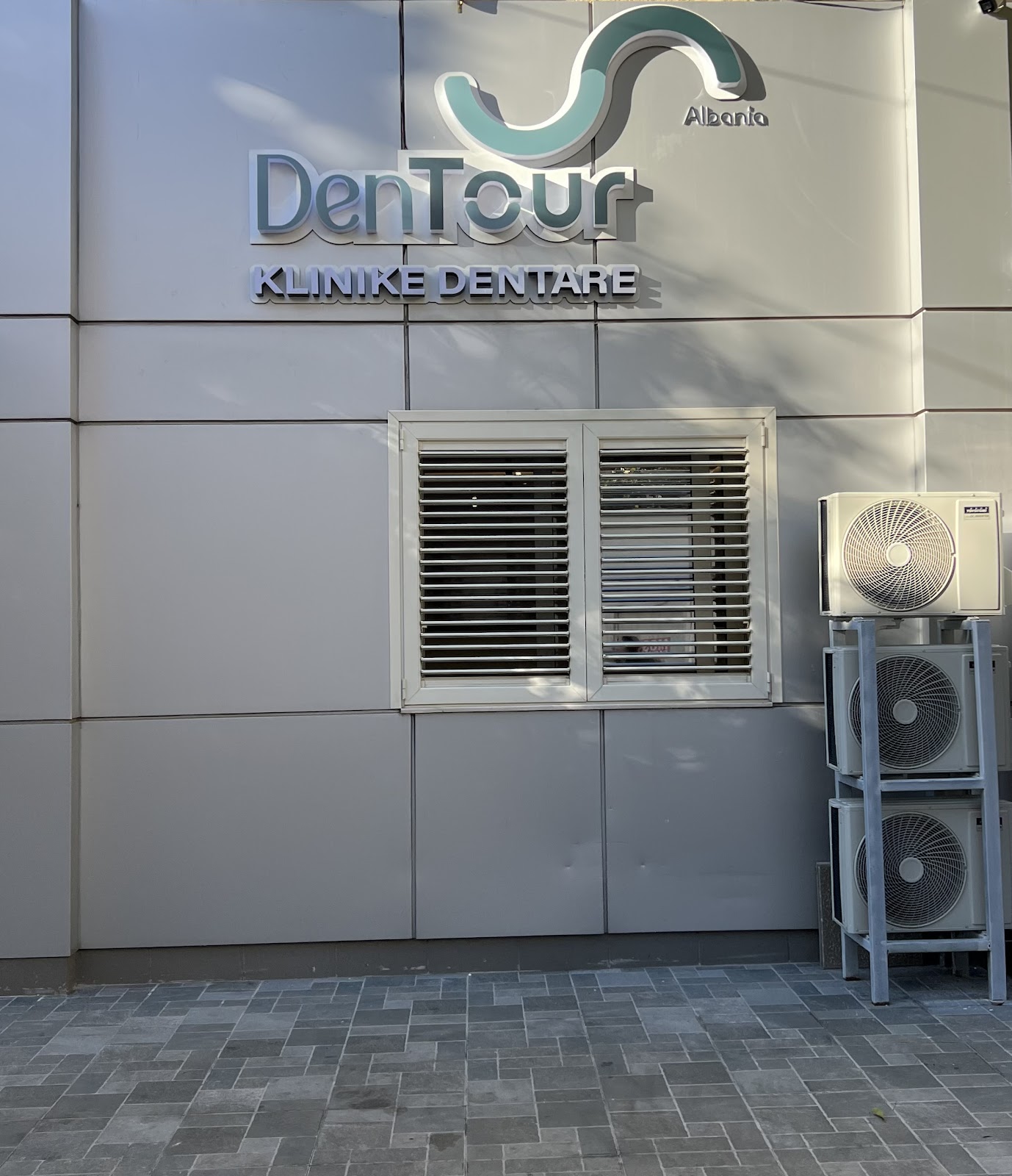 Dentour Albania