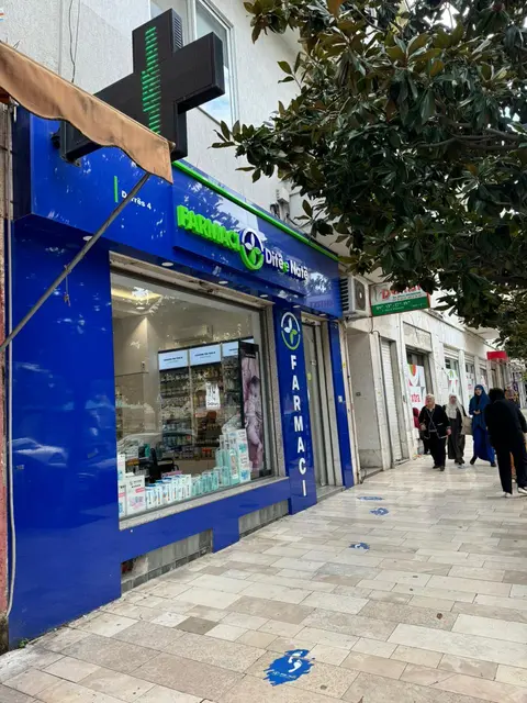 Farmaci Ditë e Natë Nr. 055 - Durrës 4