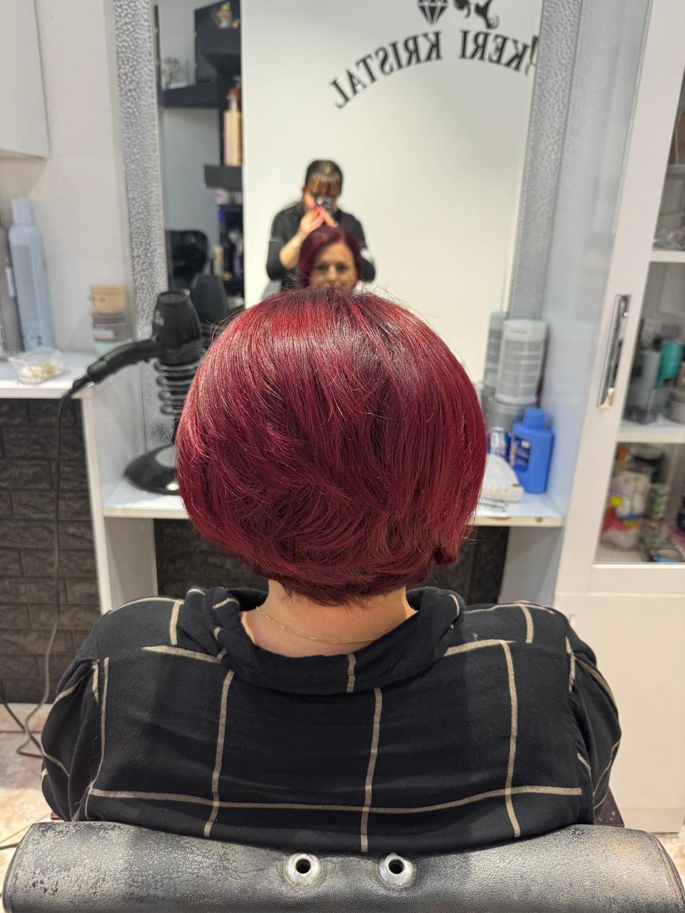 Parukeri Kristal Beauty Academy