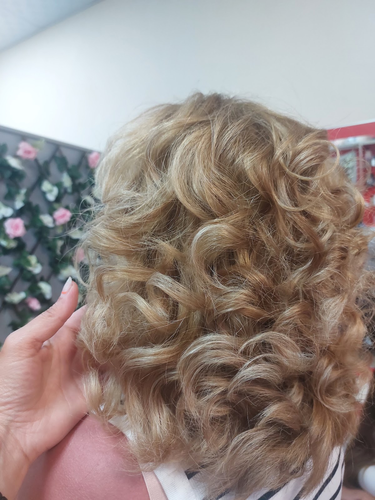 Beauty Salon Nora