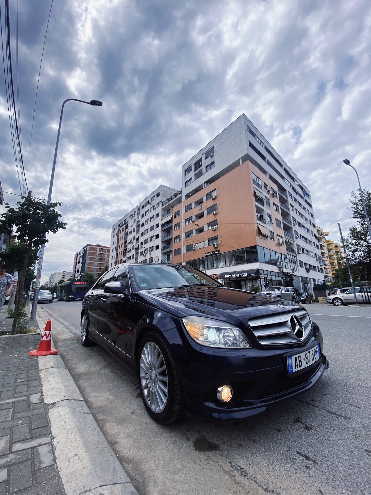Makina me Qira Rental Fast