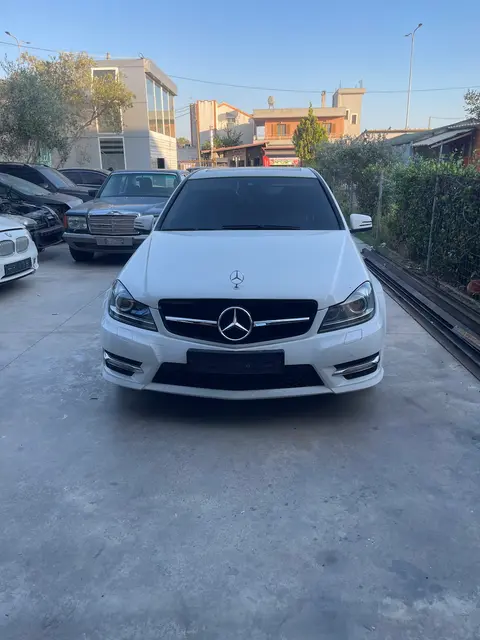 Makina me qera - Auto Rental ( Amari Rental )