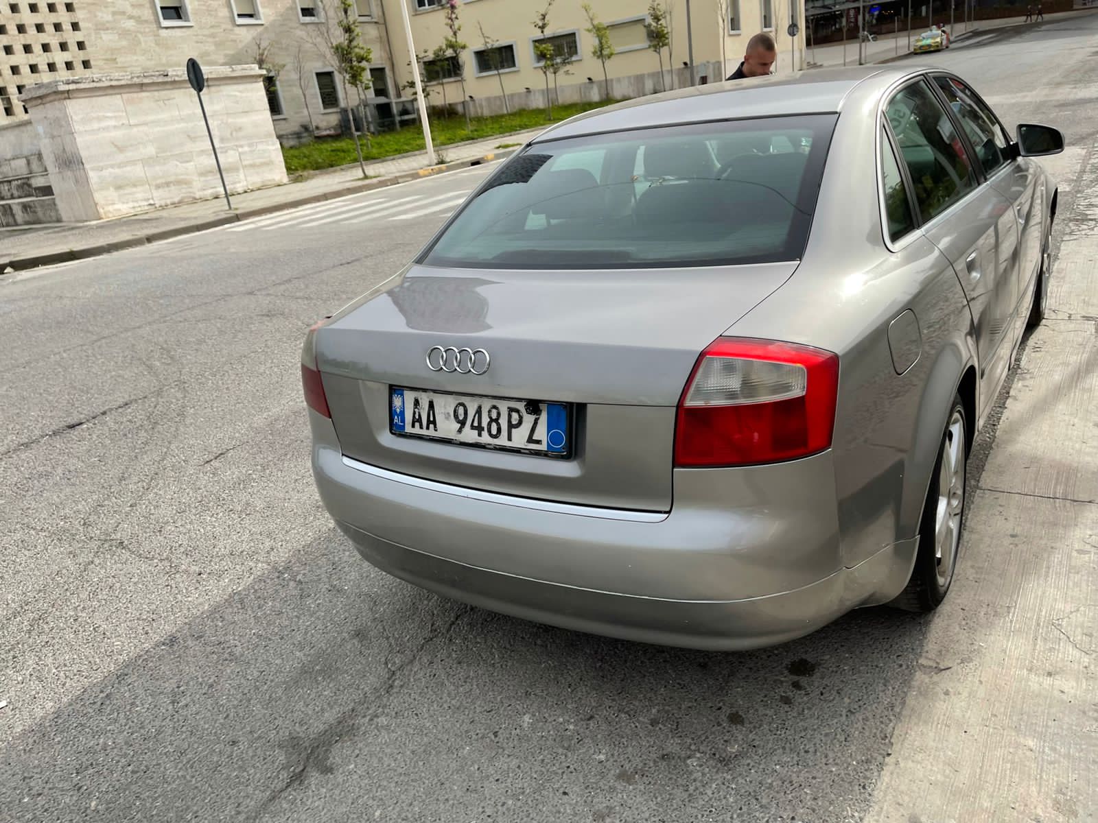 Makina me qera, Rental Cars Tirana