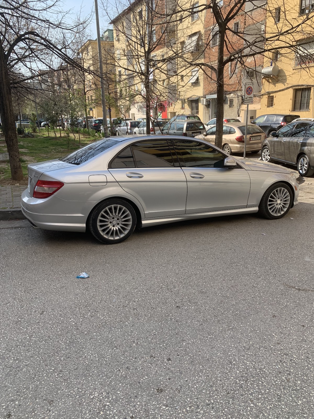Makina Me Qera Pro Rental Tirana