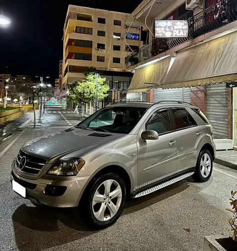 Borici Rental Motors Albania ( Makina Me Qera - Car Rental Albania)