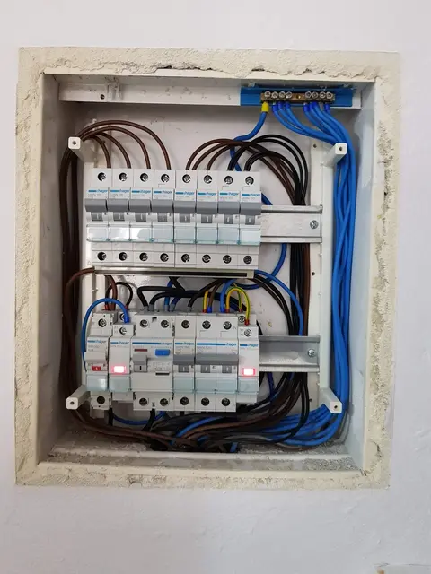 Elektricist Roku (Sarande)