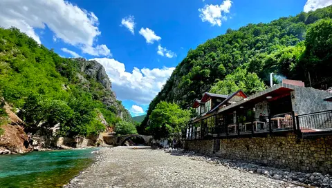 Restorant "Ura e Vashës"