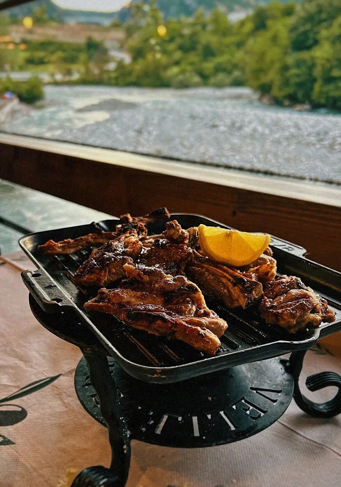 Hotel Restaurant Resort - Vëllezërit DOKA