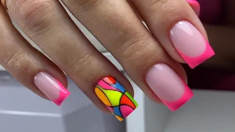 Mela Nails