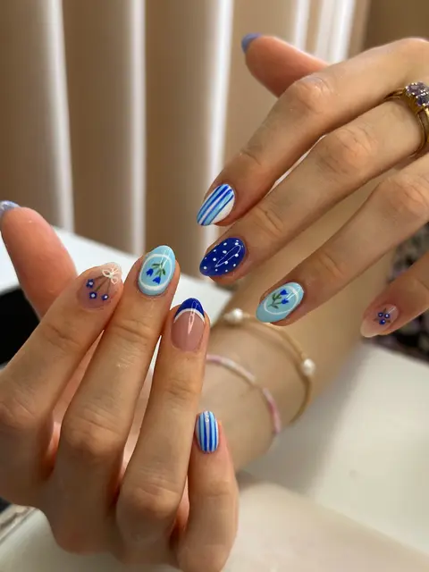 Nails by Bana