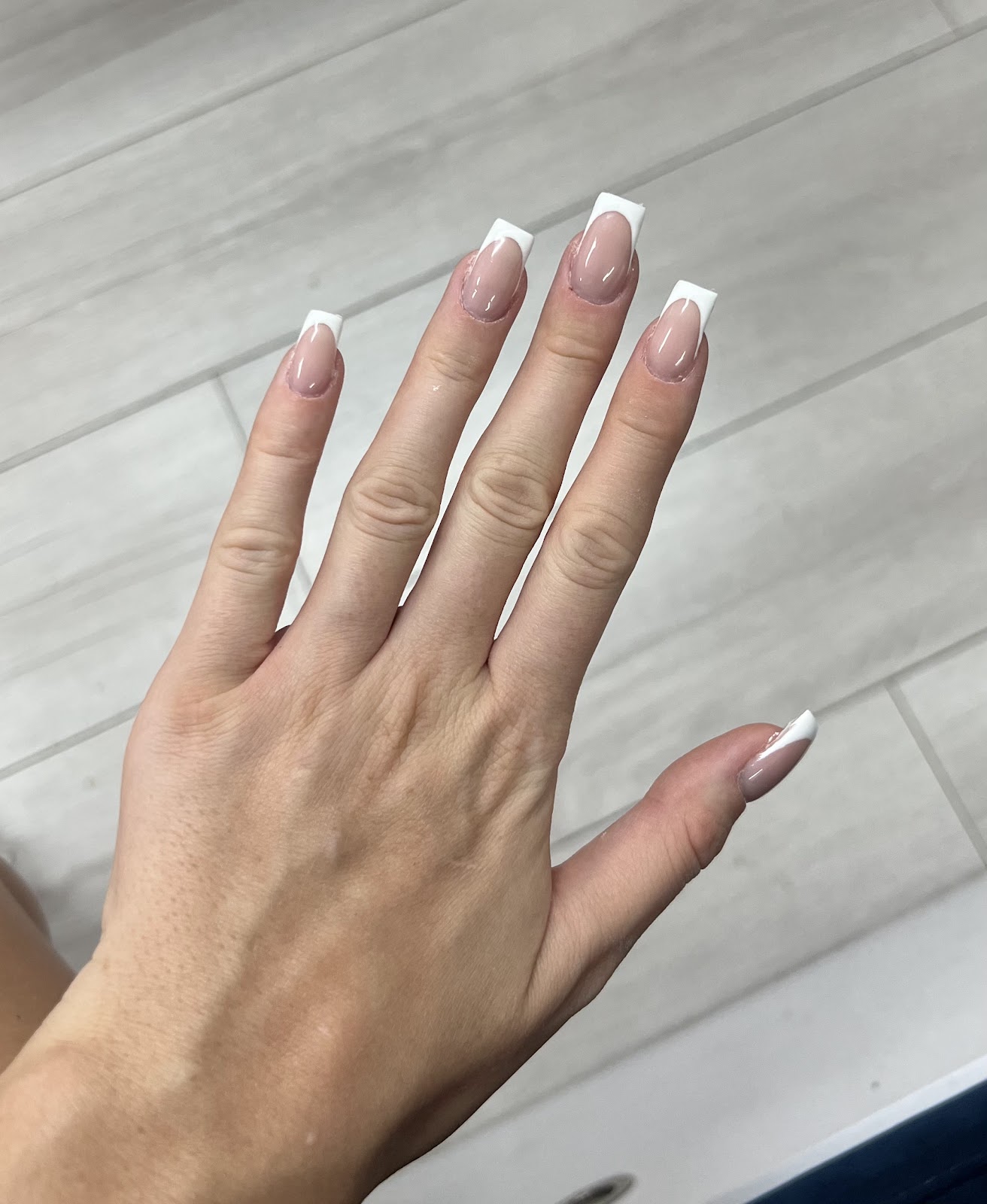 Akuarel Nails Hair and Make Up Beauty Salon