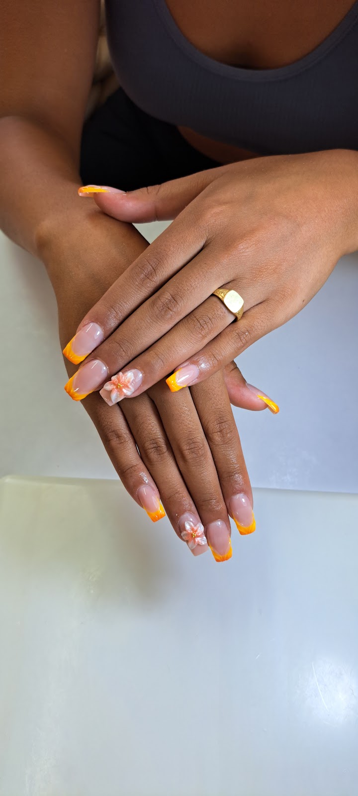 Nails & Lashes By Matilda