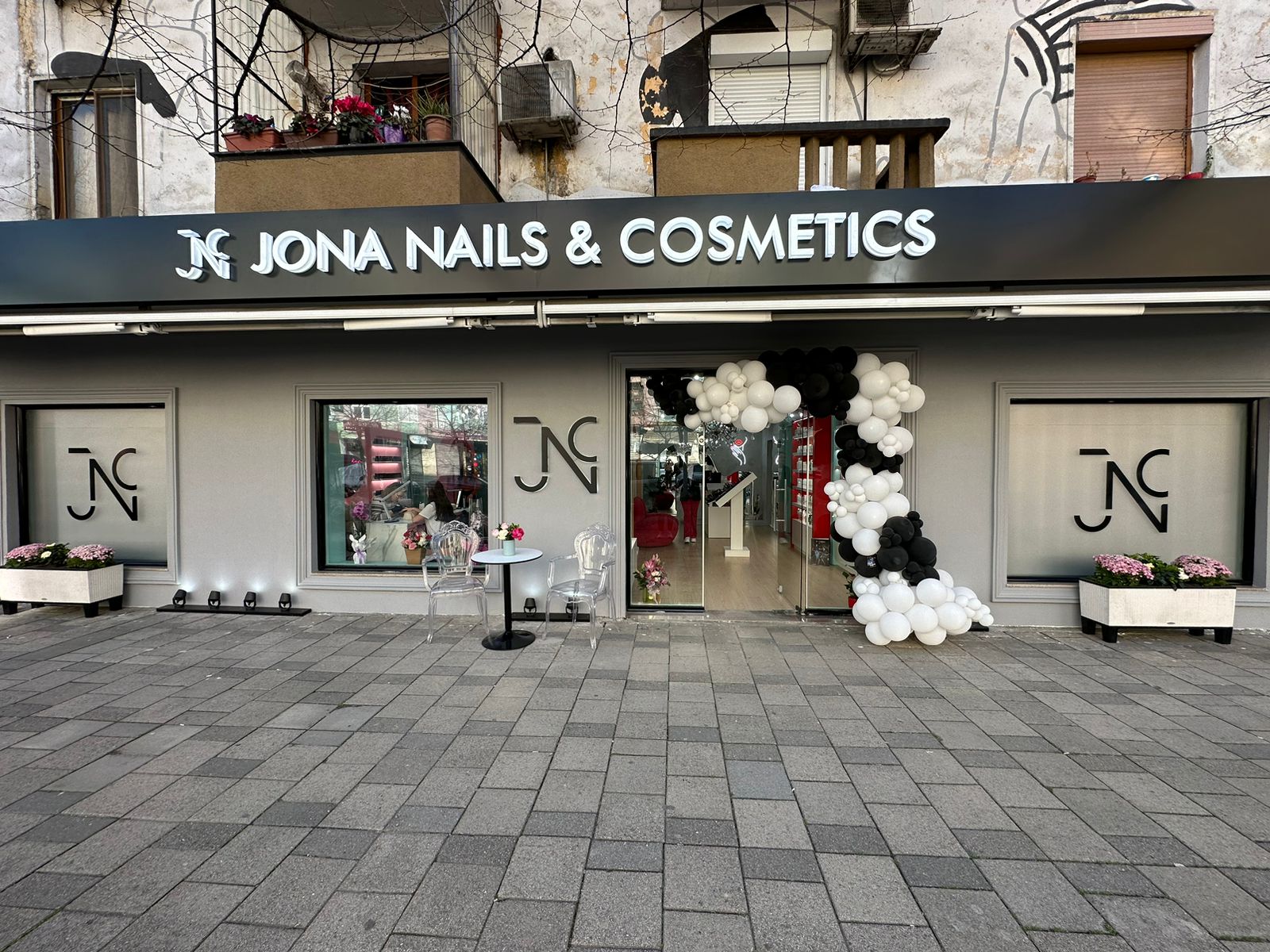 Jona Nails & Cosmetics