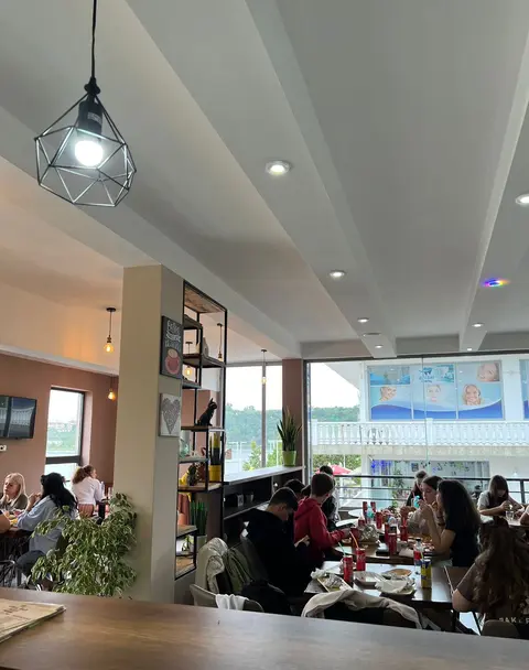 The Grill Bar Pizza Eri