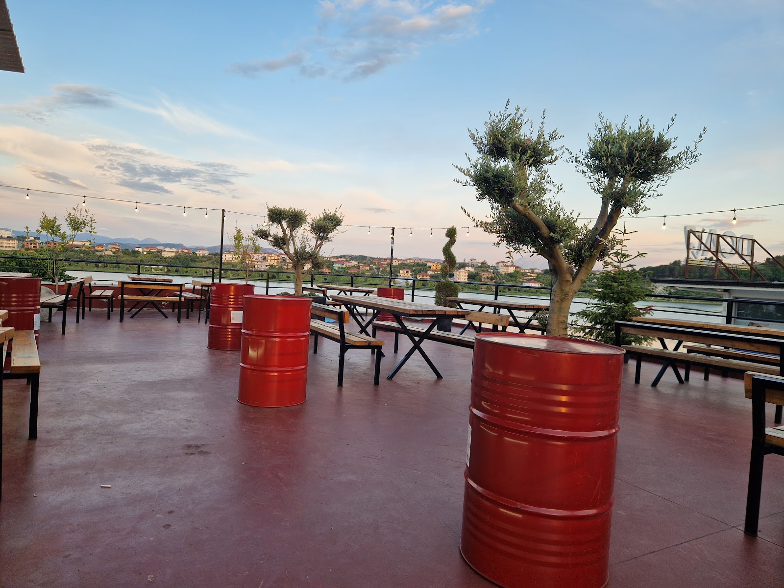 The Grill Bar Pizza Eri