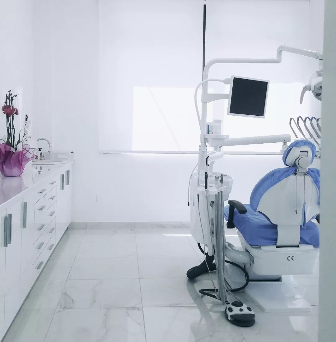 Professional Dental Clinic - Dr. Iris Kallmi (Shkëmbi)
