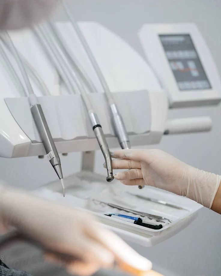 Professional Dental Clinic - Dr. Iris Kallmi (Shkëmbi)