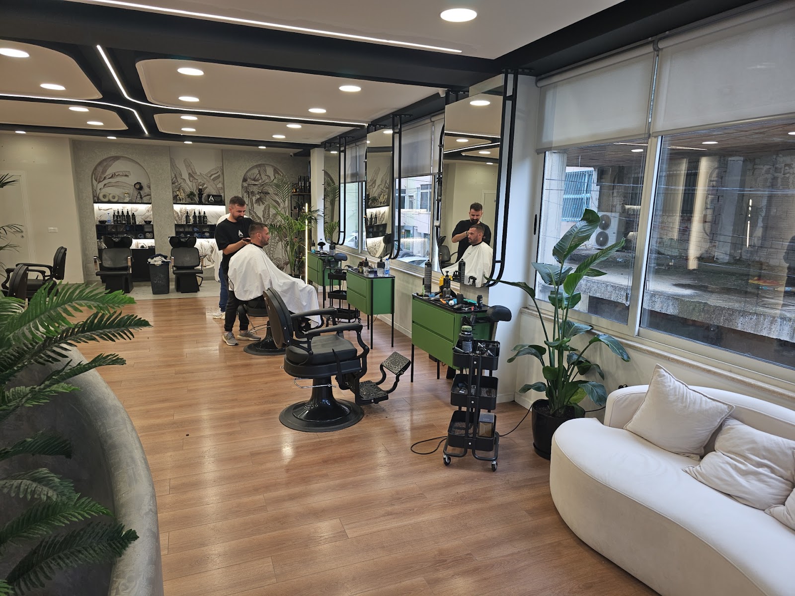 Barber Shop “Ani Hair Design”