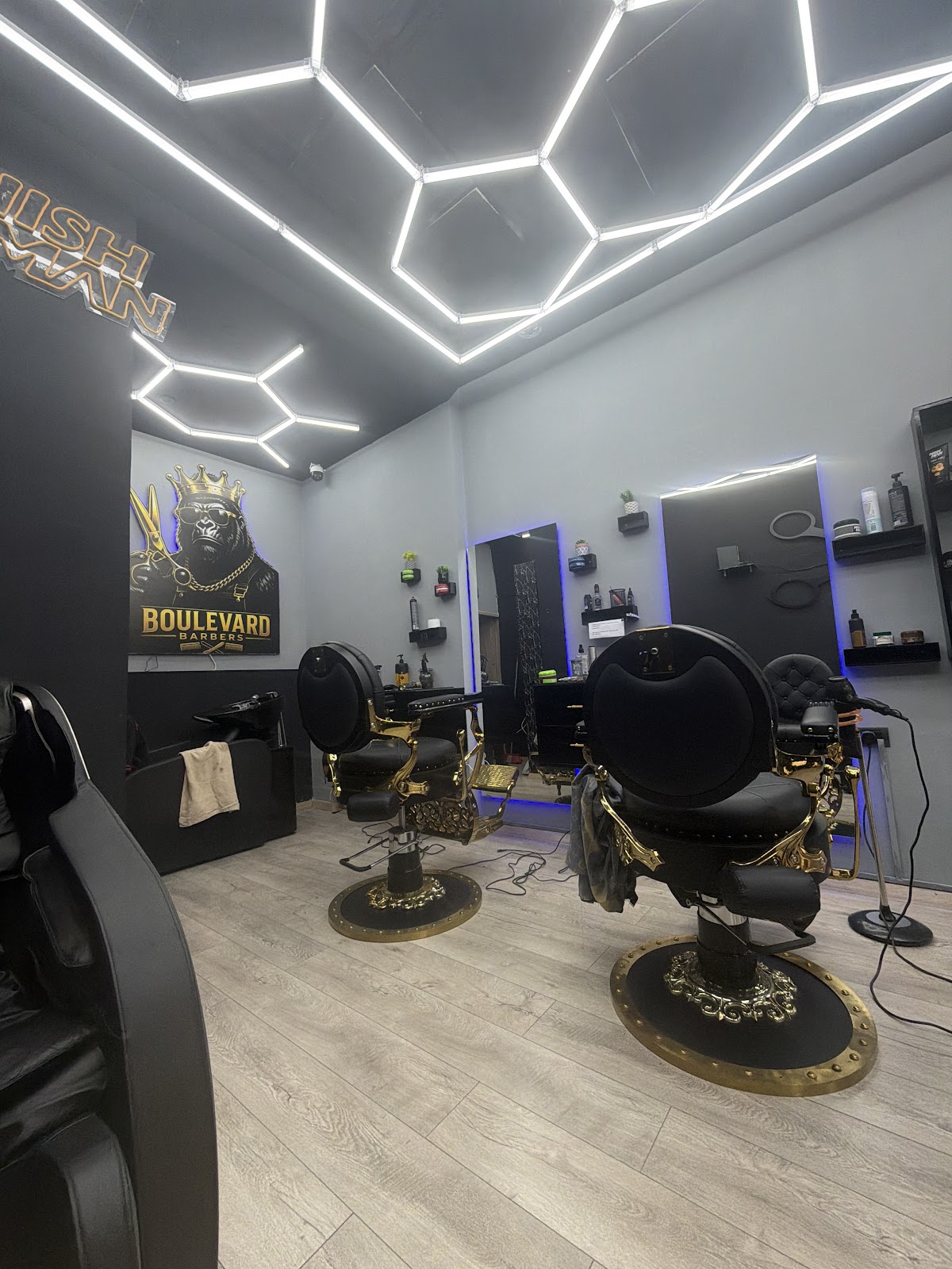 Boulevard Barbers