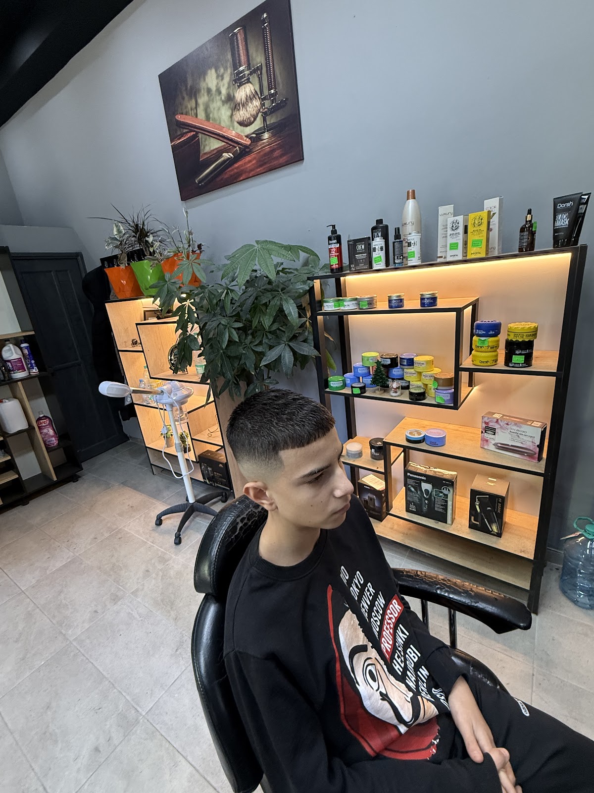 Enis Barber Shop