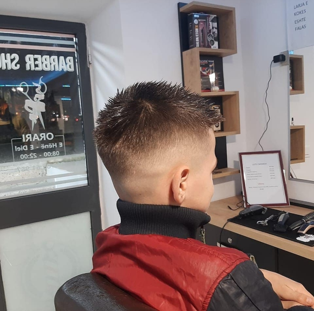 Enis Barber Shop