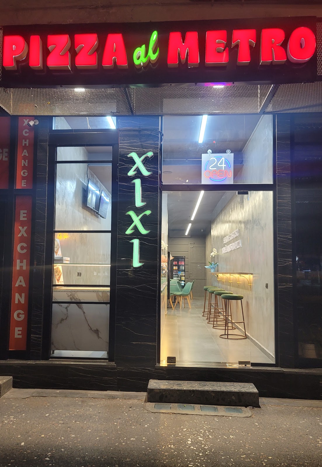 Pizza AL Metro Xixi