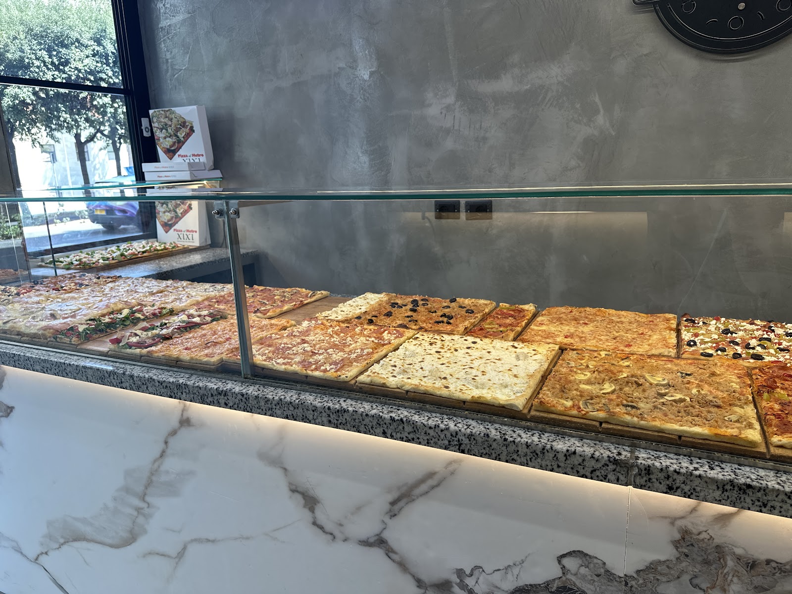 Pizza AL Metro Xixi
