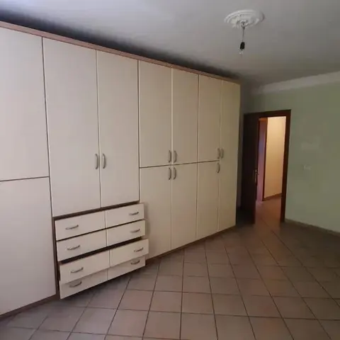 Blejmë Shesim mobilje të përdorura