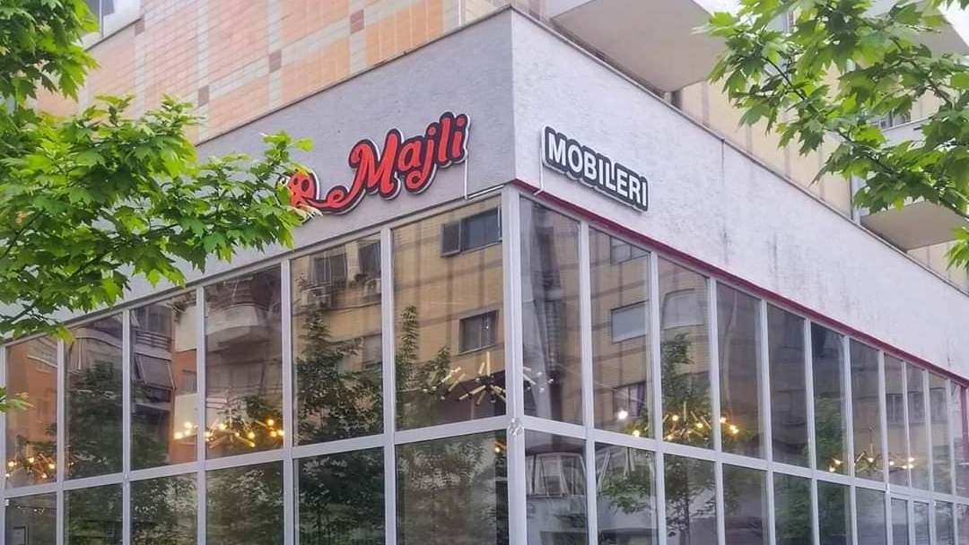 Majli Mobileri