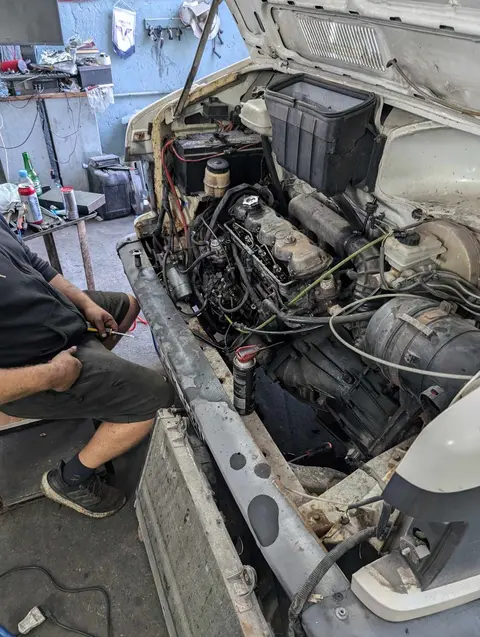 Auto Servis & Gomisteri 24 ore ne Vore