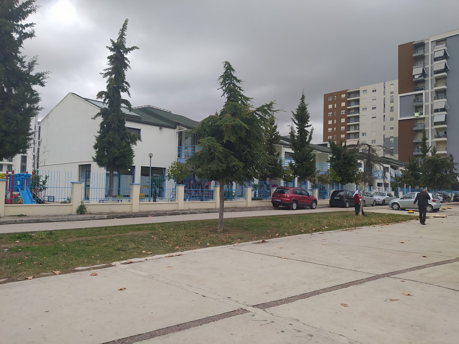 Kopështi dhe Cerdhja "Xixëllonjat"