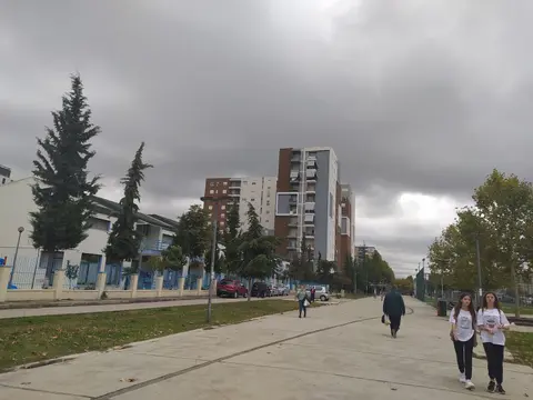 Kopështi dhe Cerdhja "Xixëllonjat"
