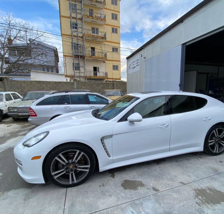 Autoservis Ani - Lyerje Makinash