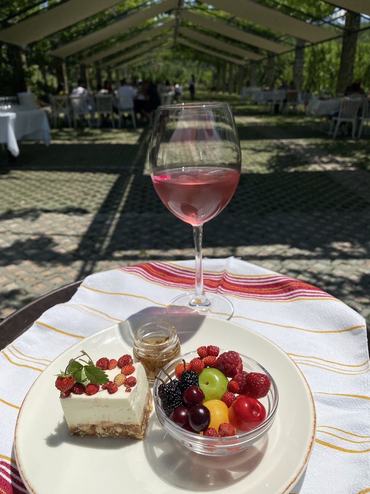Mrizi i Zanave - Restorant Agroturizëm