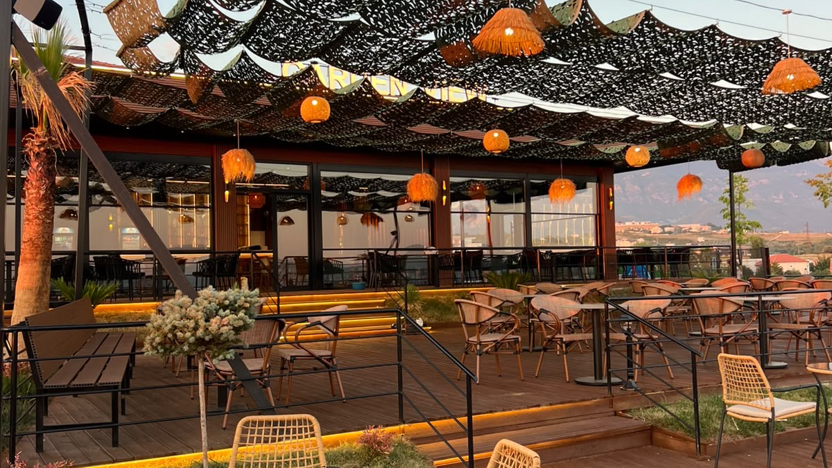 Garden View Lounge Bar