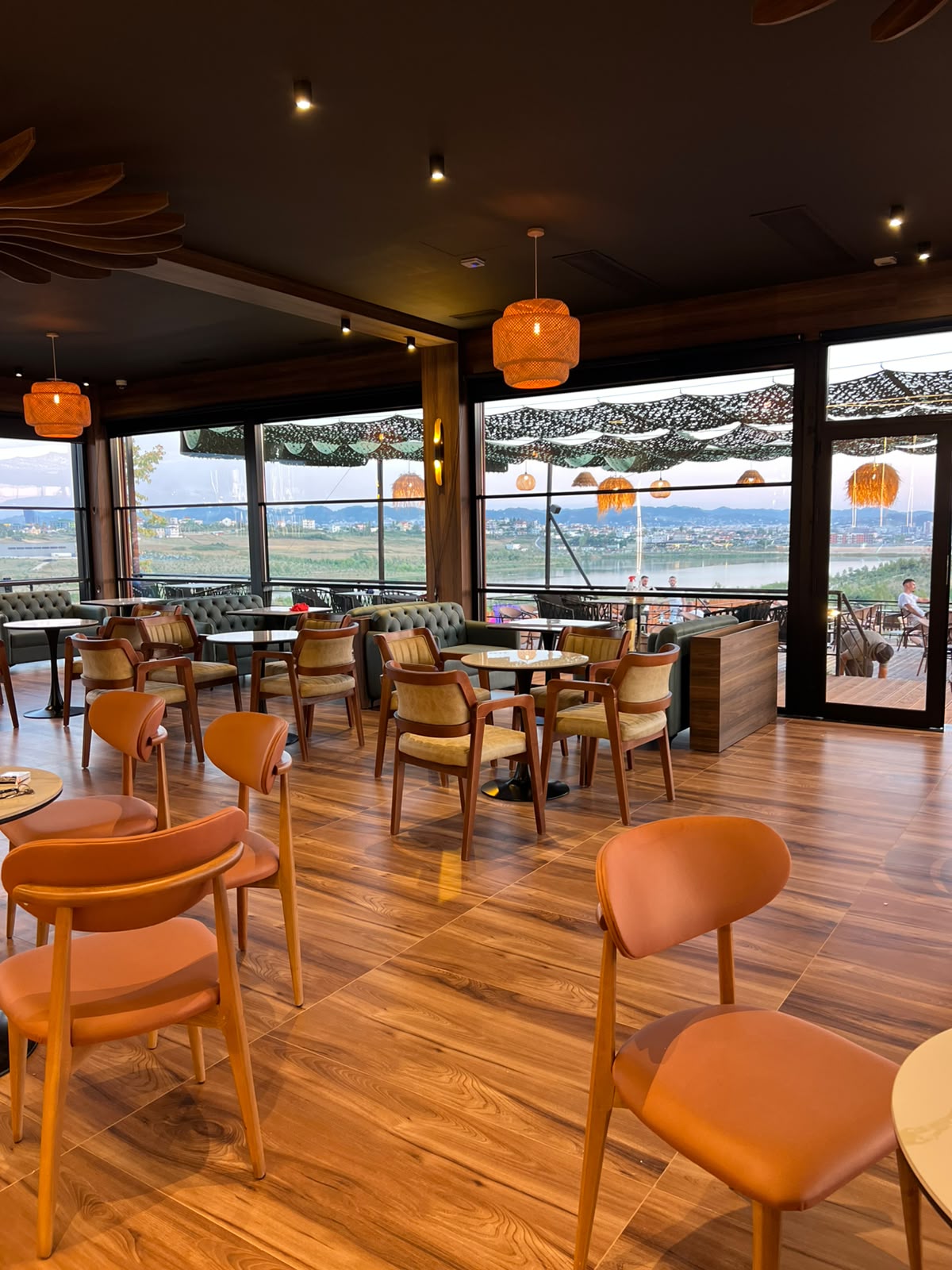 Garden View Lounge Bar