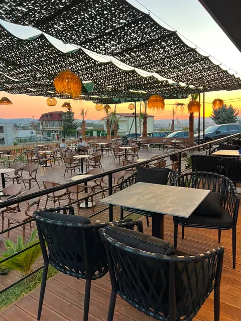 Garden View Lounge Bar