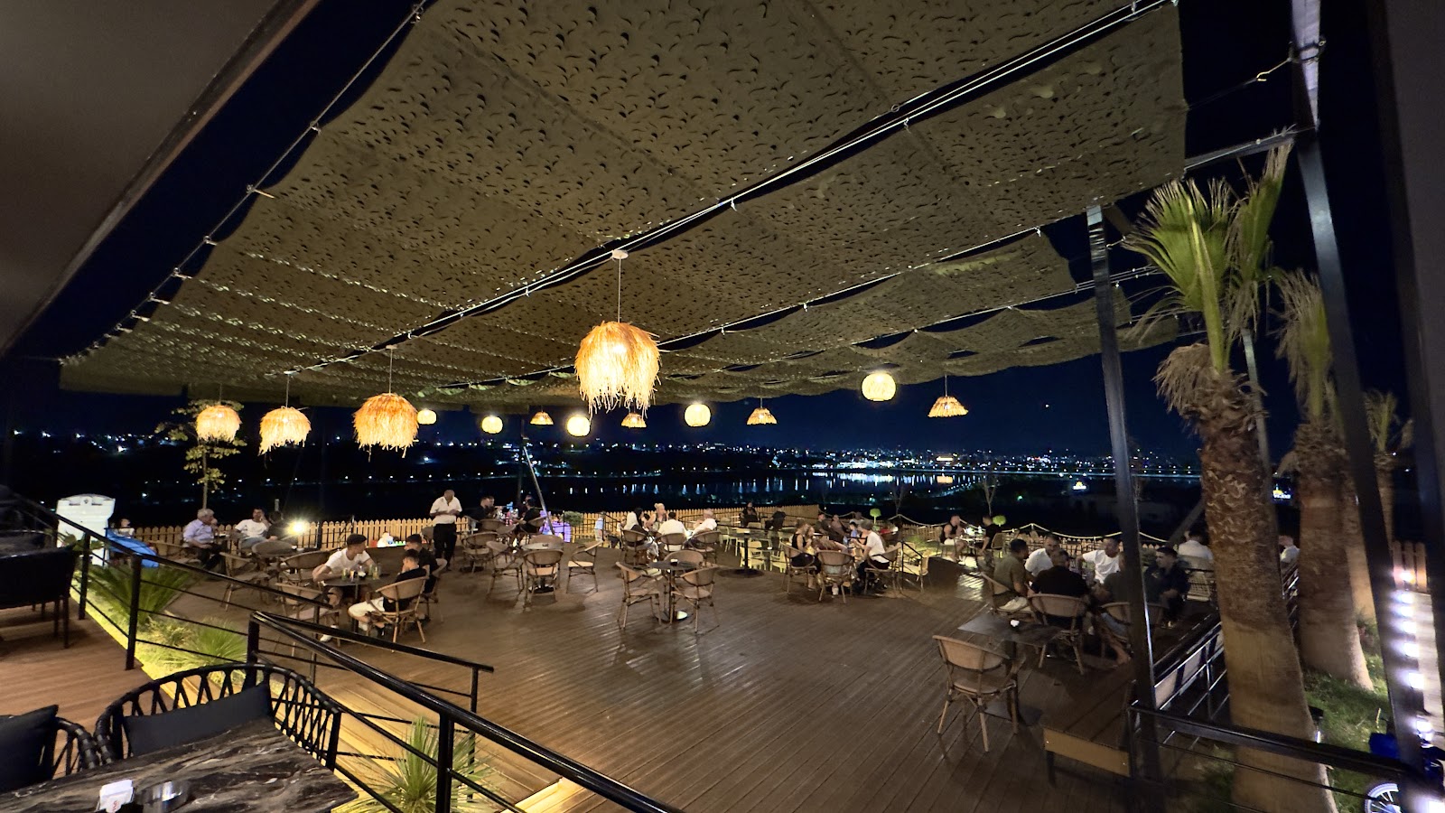 Garden View Lounge Bar