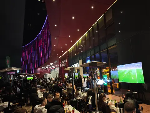 Grand Lounge & More