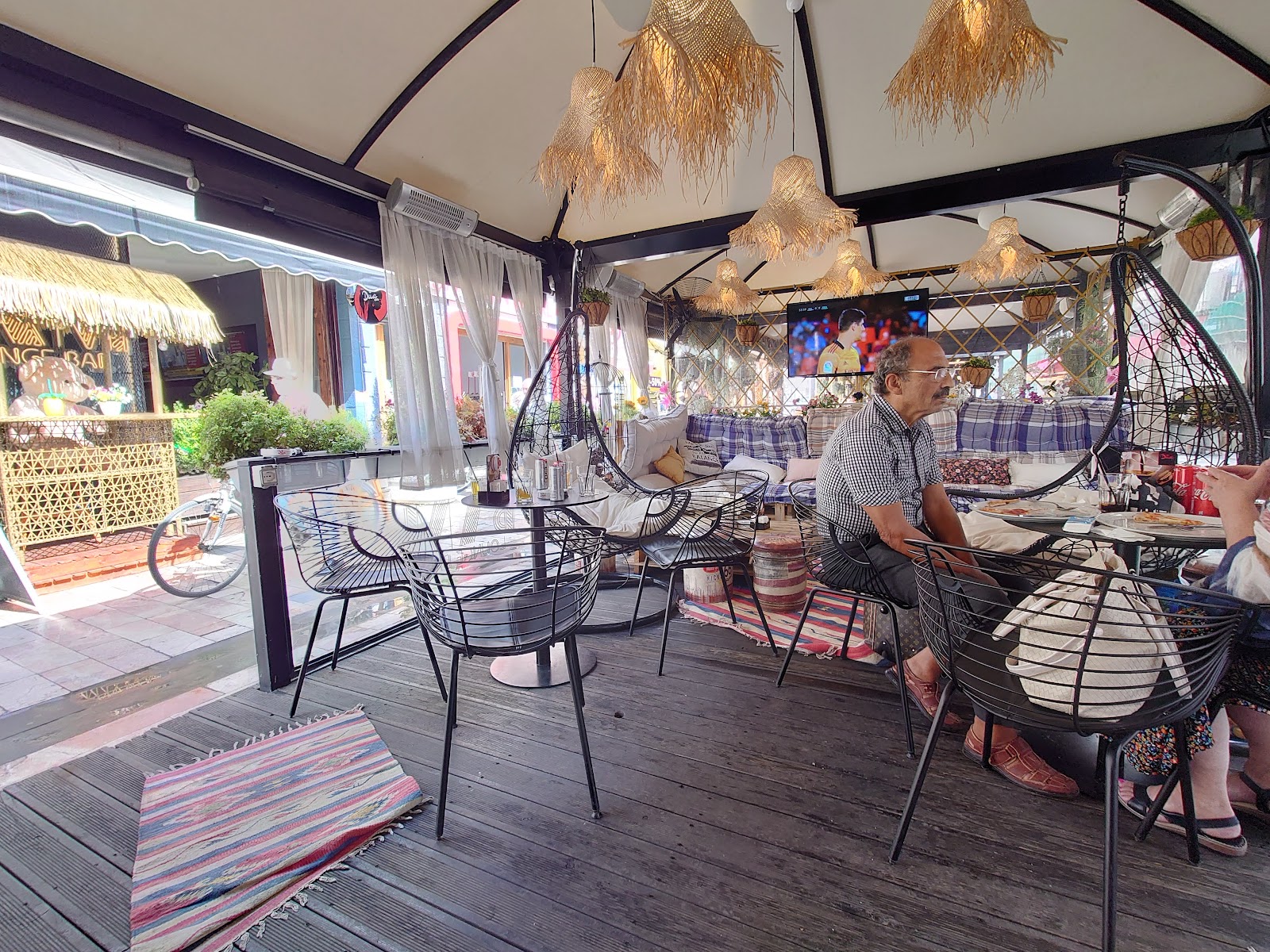 Bam Bar Lounge