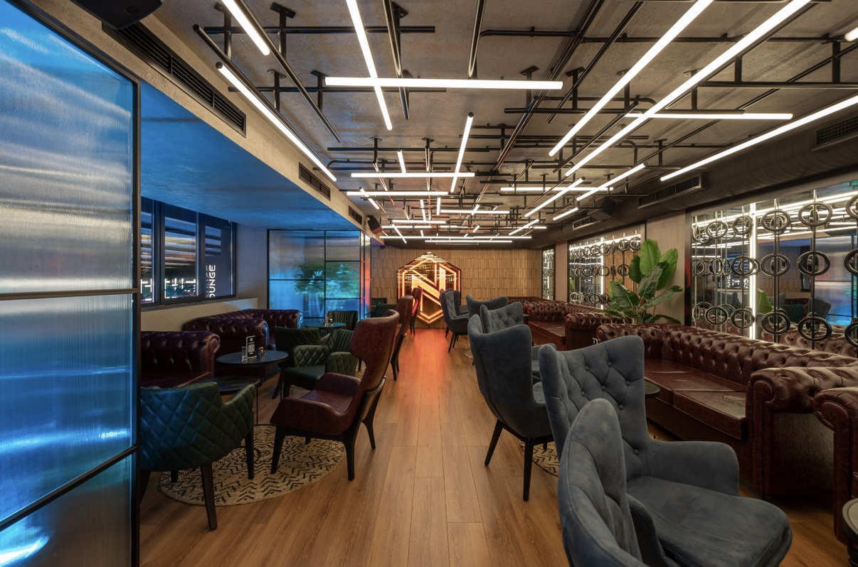 Nami Lounge & Bar