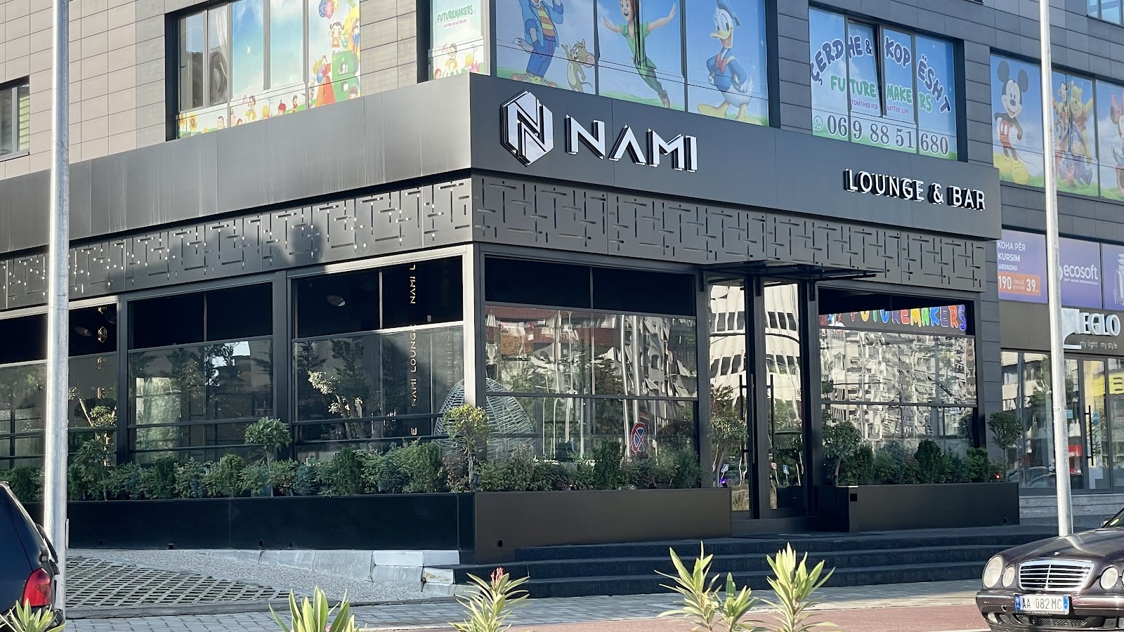Nami Lounge & Bar