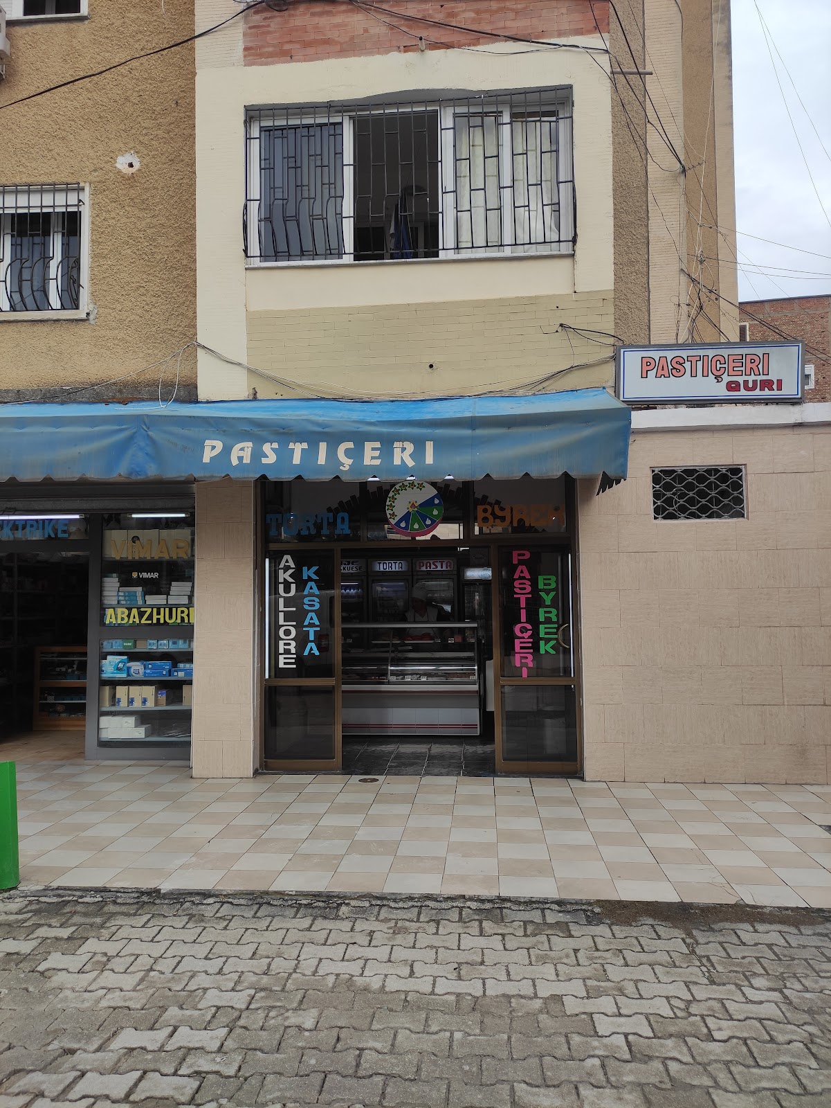 Pasticeri GURI
