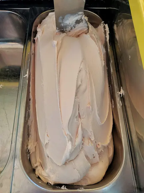 Pastiçeri "Allkanjari", Akullore (Pastry Shop, Ice Cream)