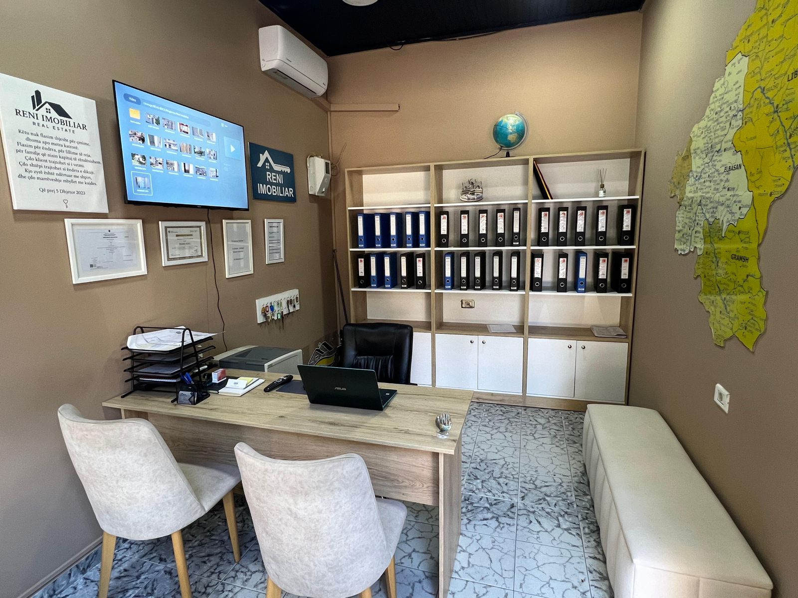 Reni Imobiliar - Agjensi Imobiliare